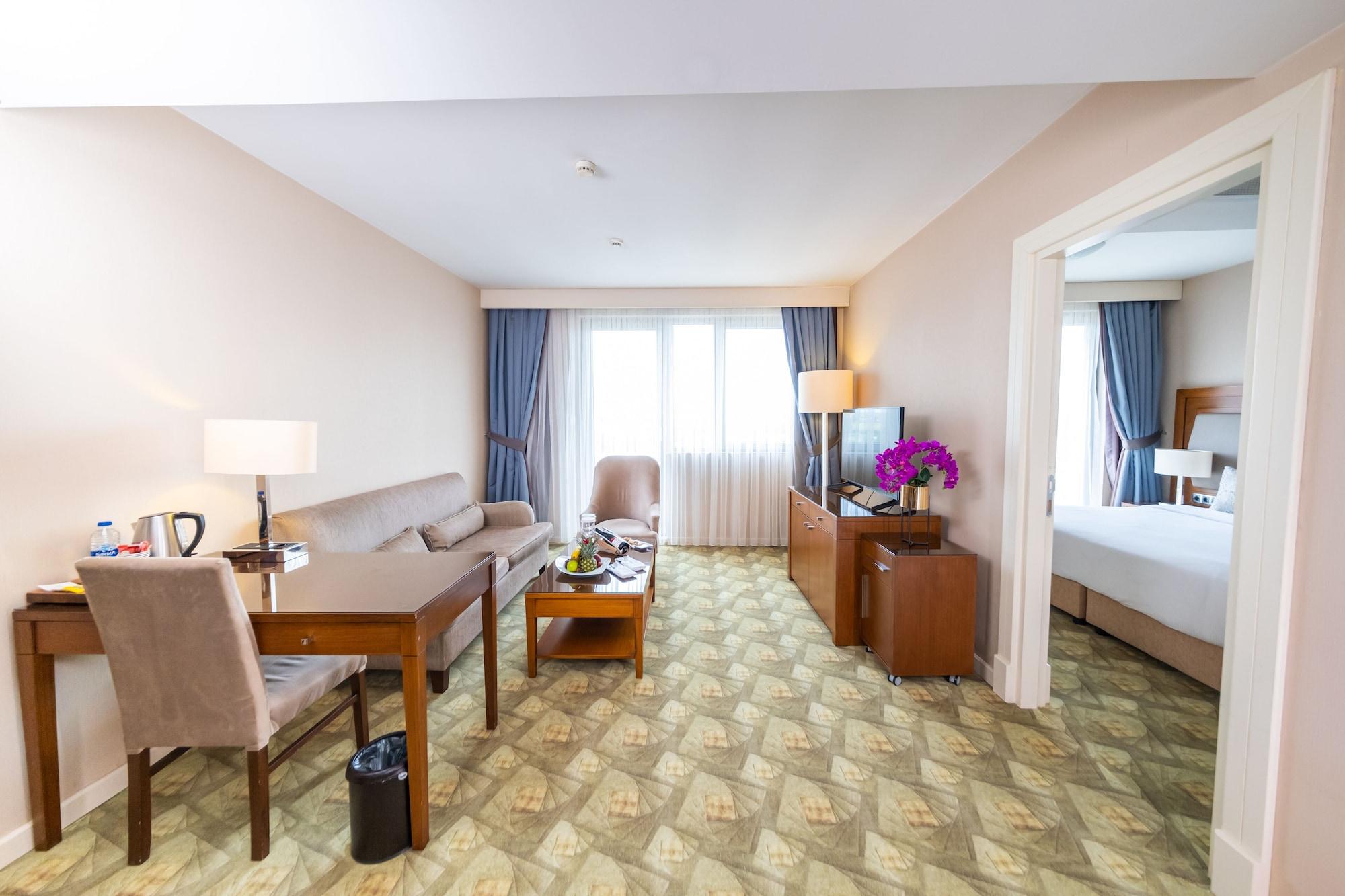 Miracle Istanbul Asia Airport Hotel & Spa Экстерьер фото A suite at the hotel