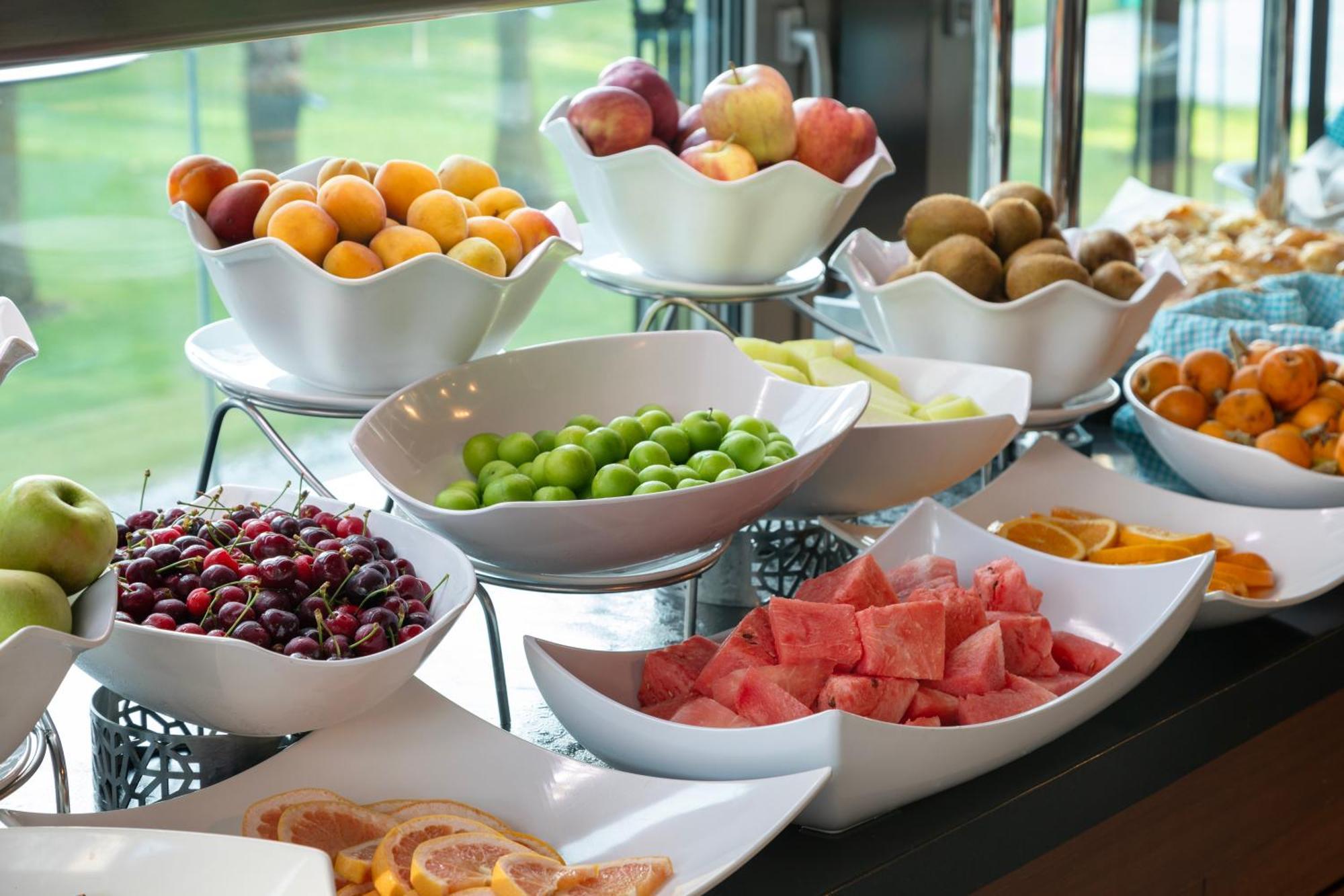 Miracle Istanbul Asia Airport Hotel & Spa Экстерьер фото Fruit salad