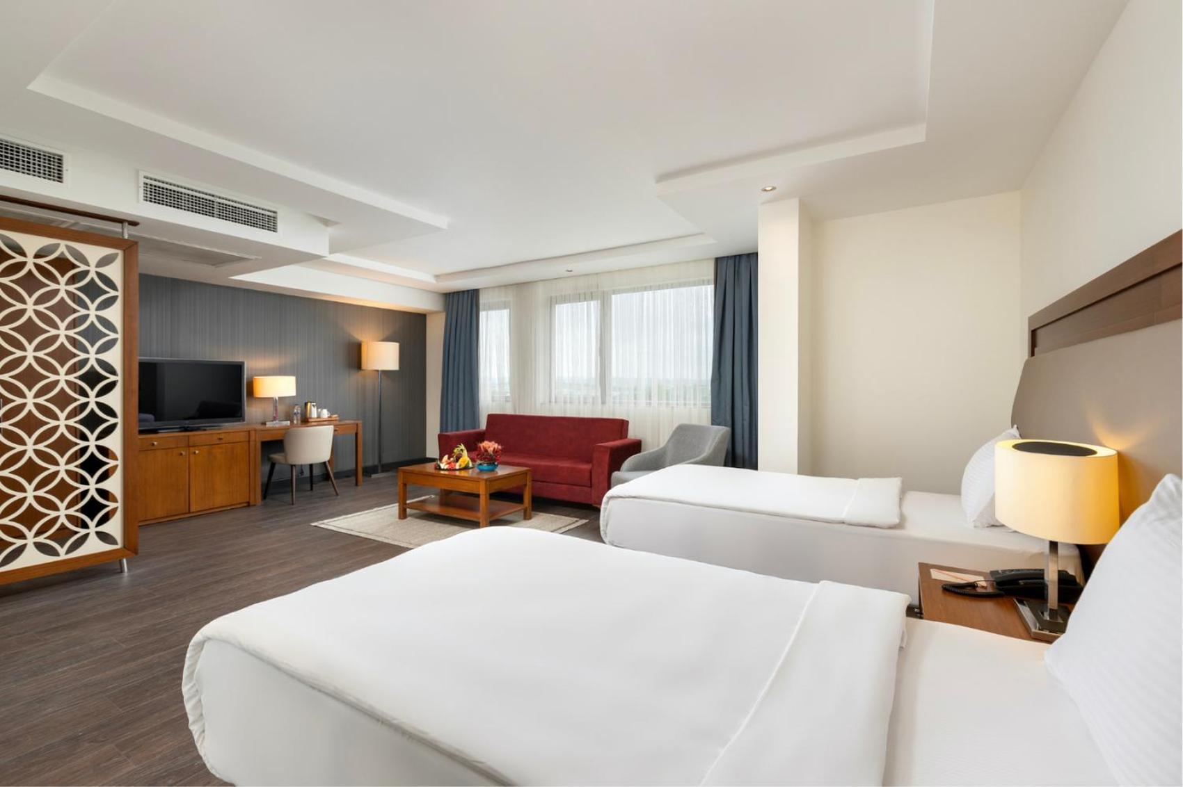 Miracle Istanbul Asia Airport Hotel & Spa Экстерьер фото Suite