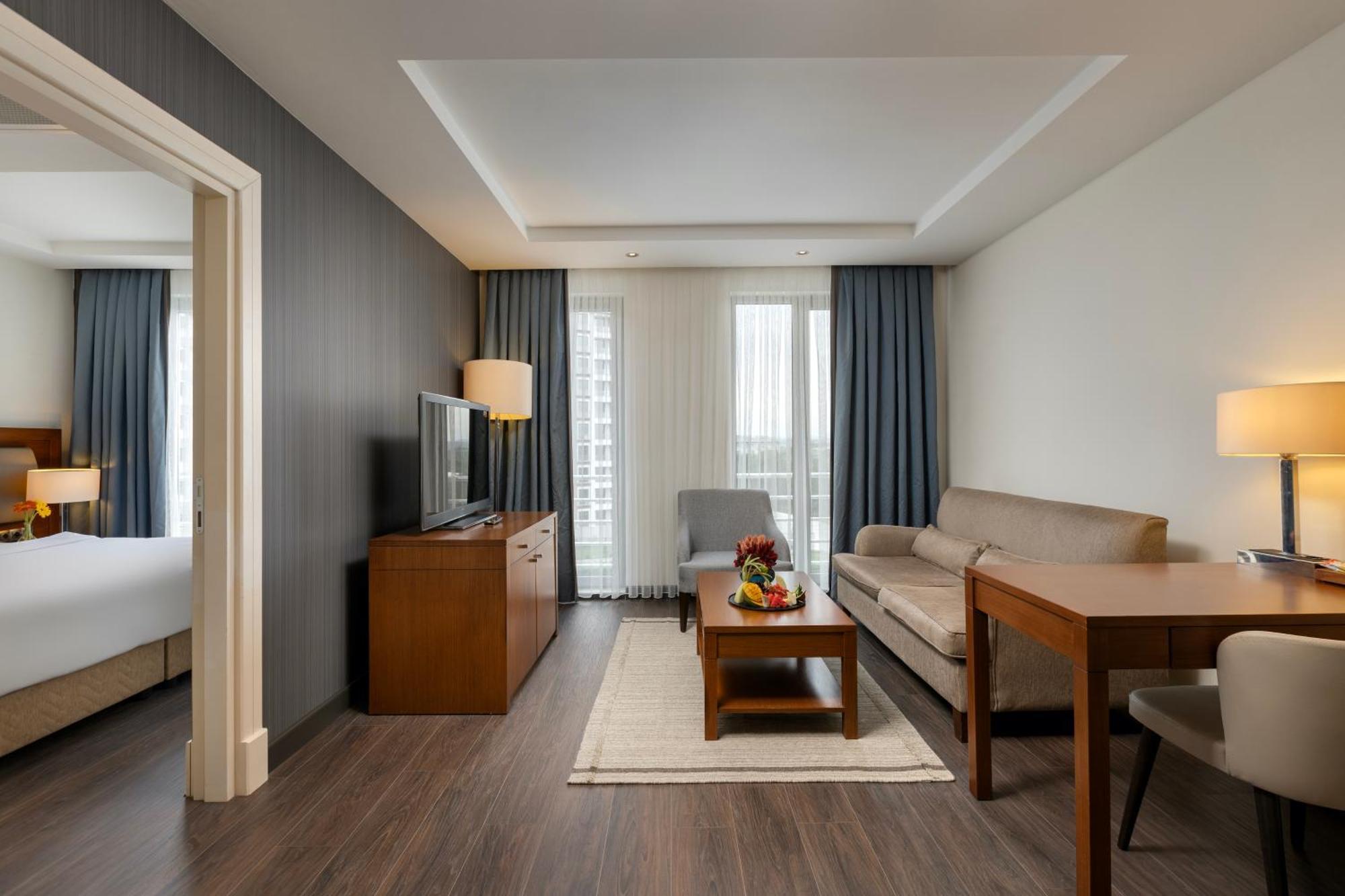 Miracle Istanbul Asia Airport Hotel & Spa Экстерьер фото