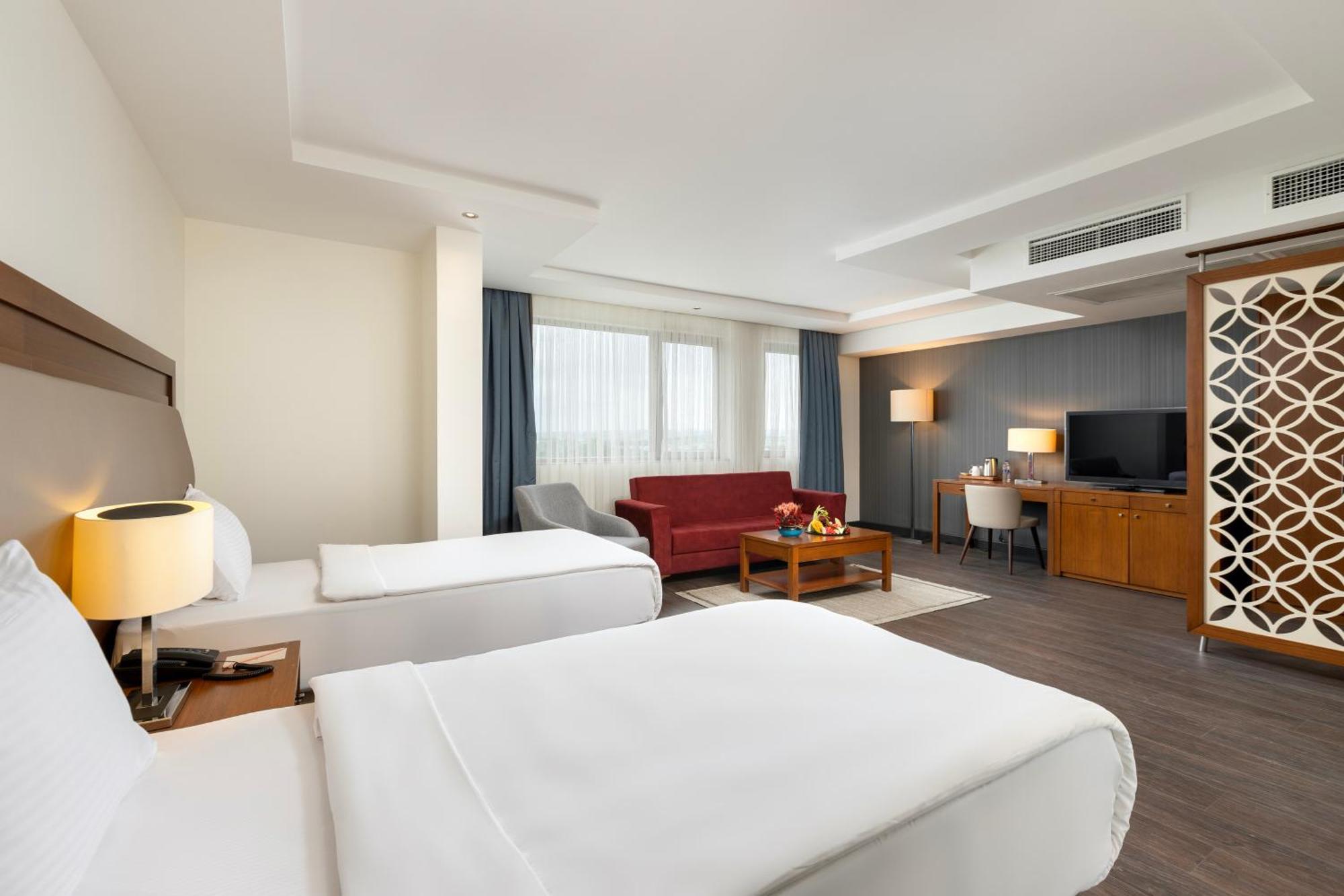 Miracle Istanbul Asia Airport Hotel & Spa Экстерьер фото