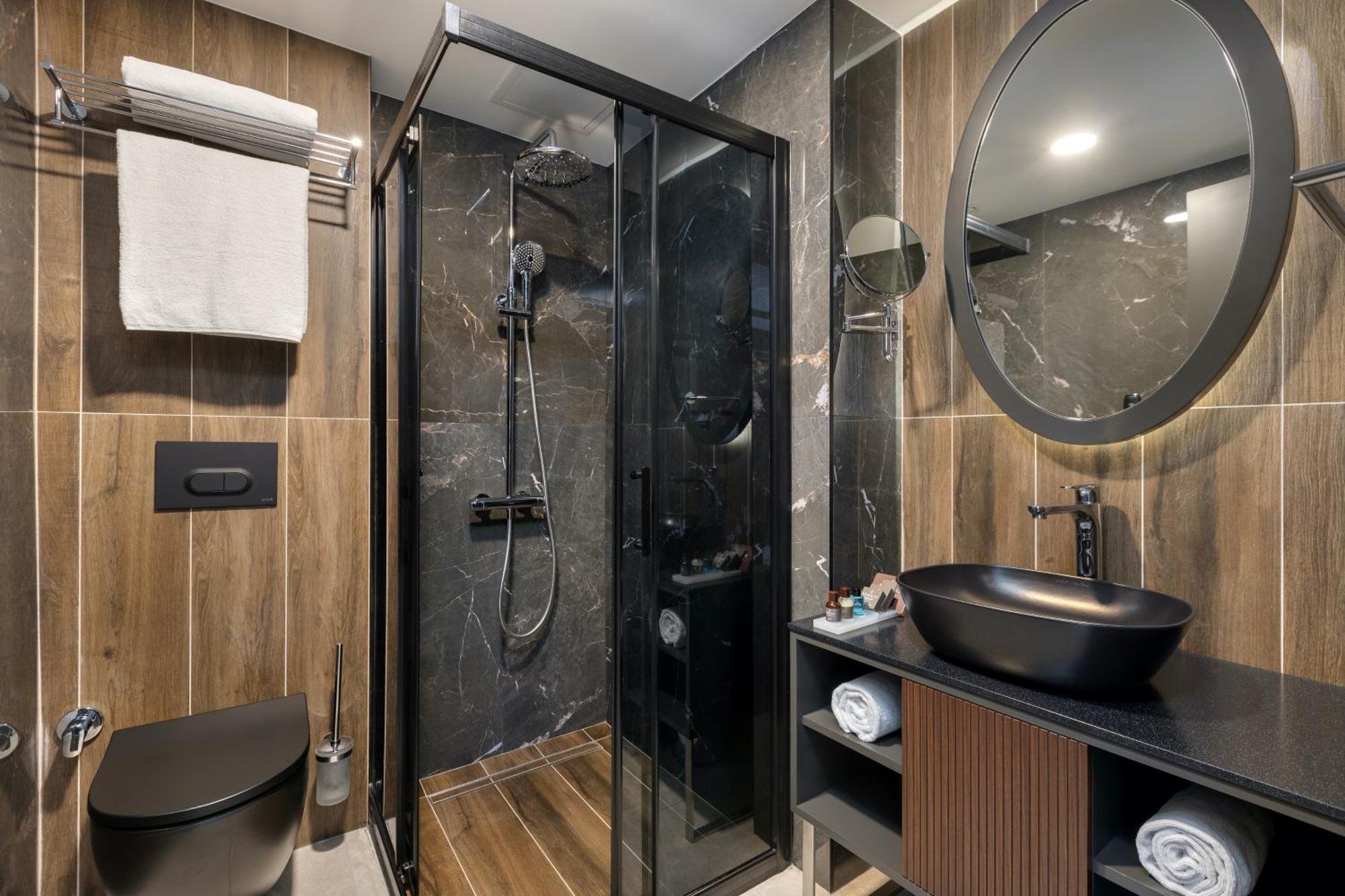 Miracle Istanbul Asia Airport Hotel & Spa Экстерьер фото Bathroom